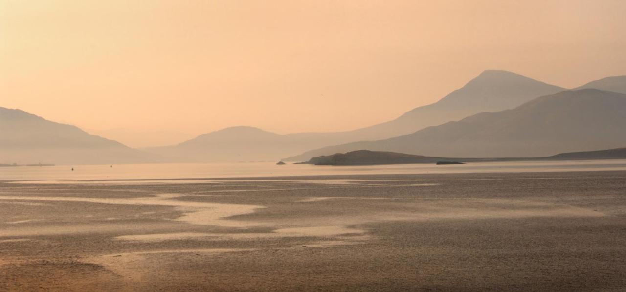Skye Photo Centre Bed & Breakfast Camastianavaig Exterior photo