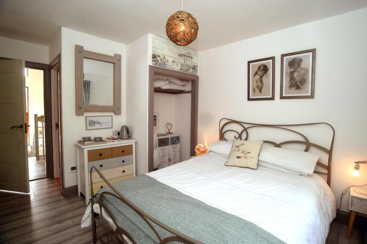 Skye Photo Centre Bed & Breakfast Camastianavaig Exterior photo